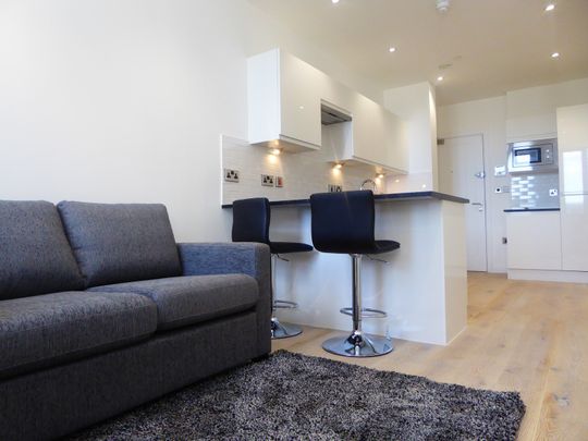 Garrard House, Reading, RG1 1NR - Photo 1