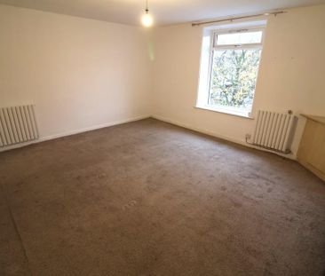 2 bedroom maisonette to rent - Photo 5