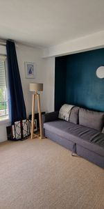 A LOUER AU CENTRE VILLE - STUDIO MEUBLE 18.61M² - Photo 3