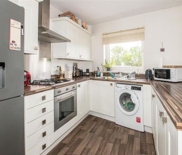 2 bedroom apartment to rent - Photo 3