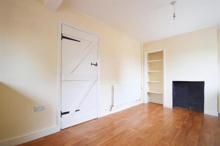 2 bedroom cottage to rent - Photo 2