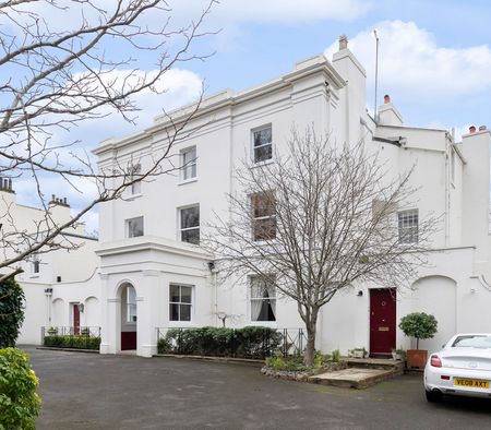 Montpellier Parade, Cheltenham GL50 1UA - Photo 3