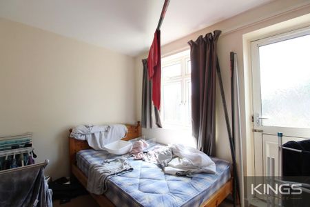 5 bedroom terraced house to rent - Photo 3
