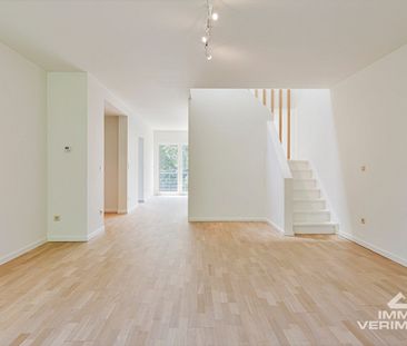 Stijlvol gerenoveerd duplexappartement met 3 slaapkamers en bureau ... - Photo 2