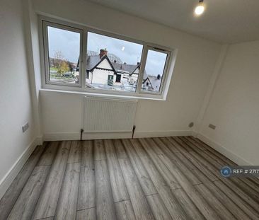 4 bedroom terraced house to rent - Photo 2