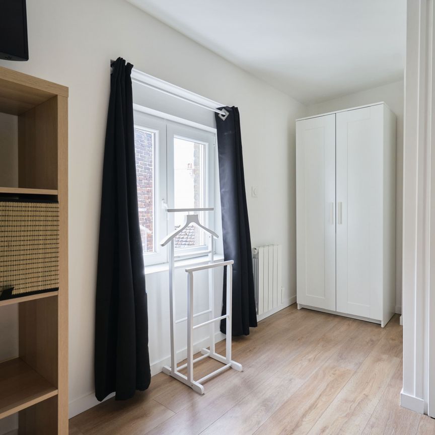 MASSENA K Roommate 6 Bedrooms at Lille - Photo 1