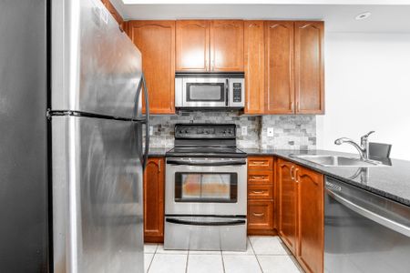 For Lease - 68 Carr Street Unit# TH21, Toronto, Ontario - Photo 5