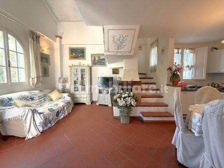 Villa bifamiliare via Piave, Centro, Forte dei Marmi - Photo 3