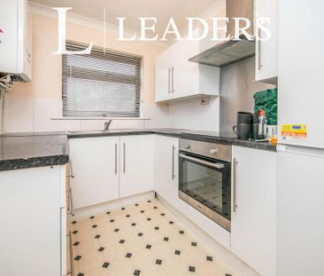 3 bedroom terraced house to rent - Photo 4