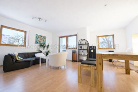 Helle 2-Zimmer-Wohnung mit Balkon und Einzel-Garage! - Photo 2