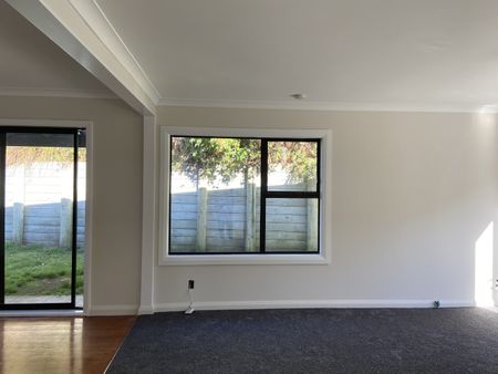 3 BEDROOM FAMILY HOME! - Photo 3