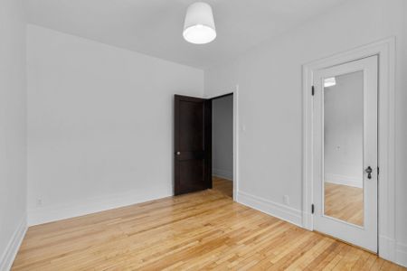 5221 Av. du Parc, Montréal (Le Plateau-Mont-Royal), QC H2V - Photo 3