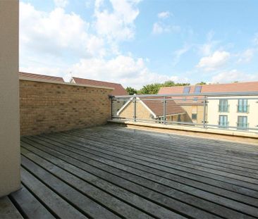 3 bedroom terraced house to rent - Photo 5