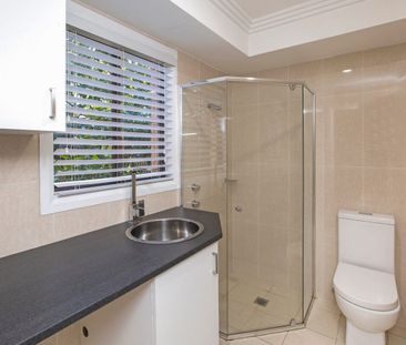 Ideally Located 3 Bedroom Home - Photo 5