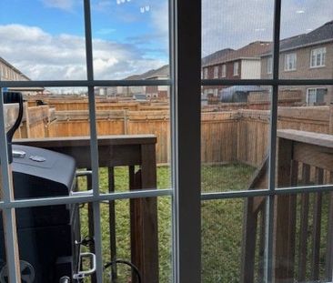 For Lease - 106 Whitefoot Crescent, Ajax, Ontario - Photo 6