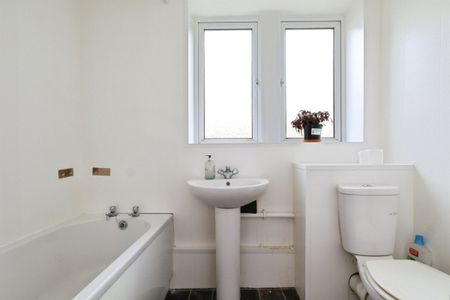 Lingfield Walk - Photo 5