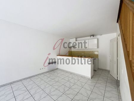 Appartement Cabannes 3 pièce(s) 66 m2 avec cour privative, - Photo 2