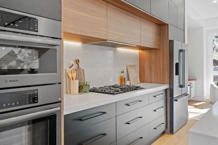 For Lease - 122 Warden Avenue, Toronto, Ontario - Photo 2