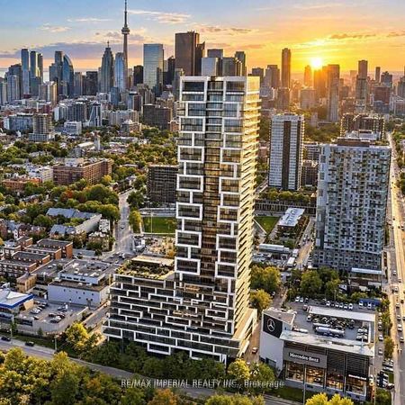 5 Defries Street condo — Toronto, ON (2-Bedroom) - 2 Bedroom - Photo 2