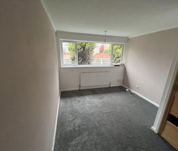 2 bedroom semi-detached bungalow to rent - Photo 3