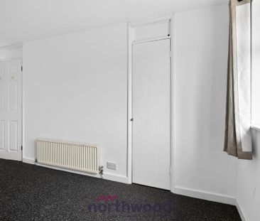 3 bedroom end of terrace house to rent - Photo 6