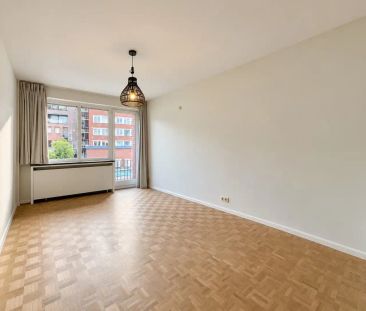 Ruim 2-slaapkamer appartement nabij Gent-Sint-Pieters - foto 4