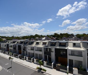 404/2 Pearl Street, Erskineville - Photo 6