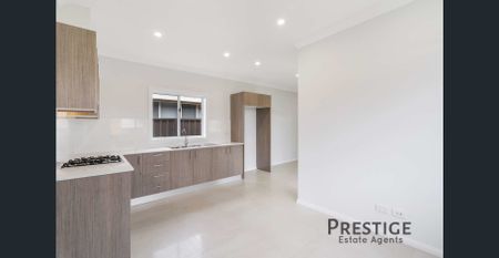 Modern Family Residence! - Photo 2