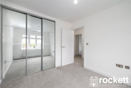 4 bedroom detached house to rent - Photo 4