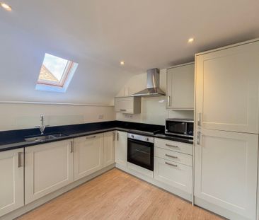 2 bed apartment to rent in Monmouth Close, Kenilworth, CV8 - Photo 1