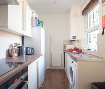 Regent Terrace, Hyde Park, LS6 1NP, Leeds - Photo 3