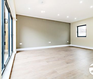 2 bedroom property to rent - Photo 2