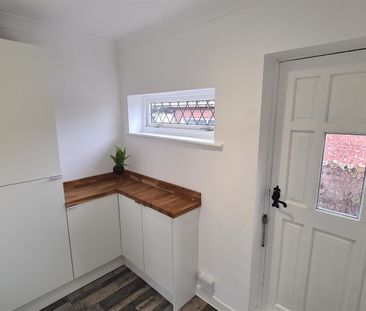 2 bed detached bungalow to rent in Windgate Hill, Doncaster, DN12 - Photo 5