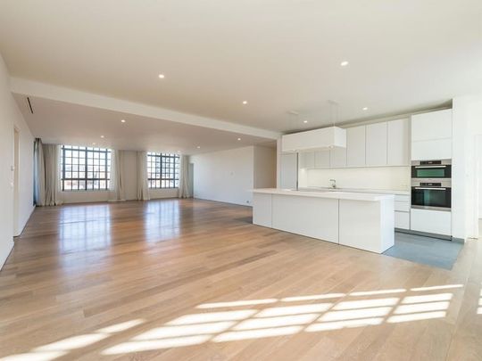 Appartement te huur - Photo 1