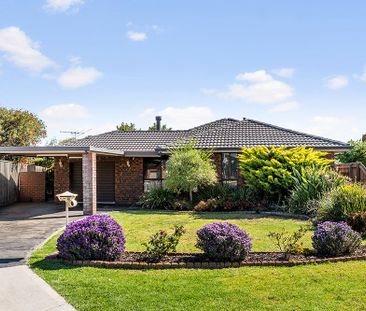 5 Delage Close, Keilor Downs VIC 3038 - Photo 1