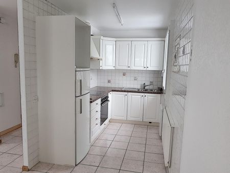 Petite maison individuelle avec jardin ! BAIL A DUREE MAXIMUM D'UN AN ! - Photo 3