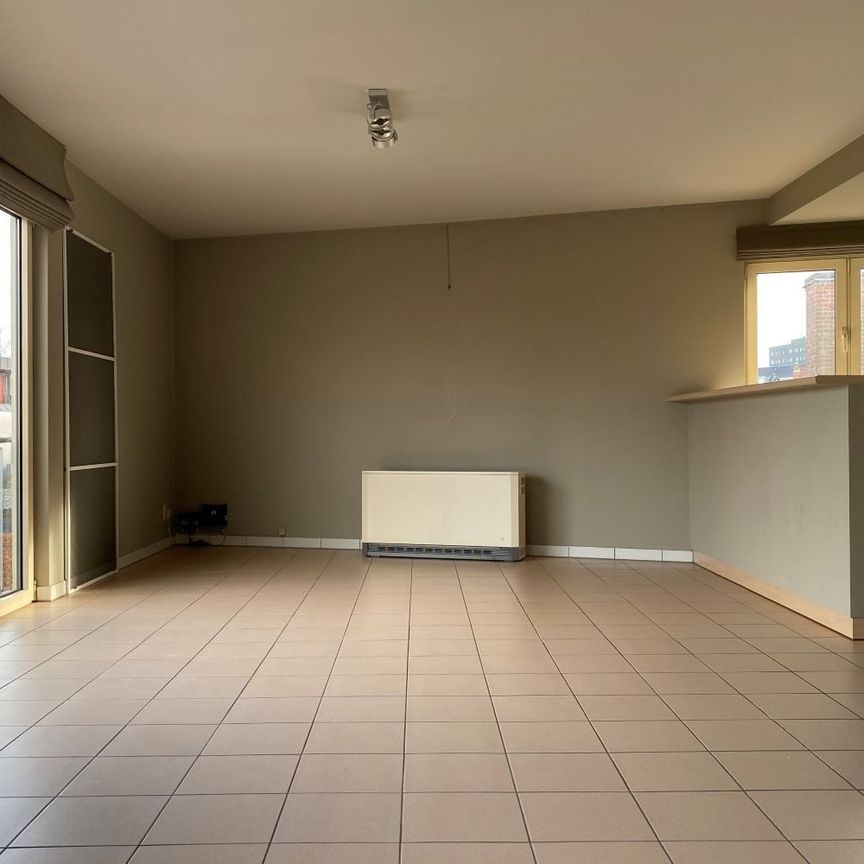 Instapklaar ruim appartement met 2 slaapkamers | Molenstraat - Photo 1
