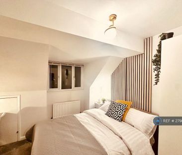 1 bedroom in a house share to rent - Photo 4