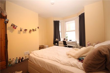 Gardner Road, Guildford, Surrey, GU1 4PG - Photo 4