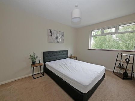 214 Belvoir Drive, Belvoir Park, Belfast, BT8 7RR - Photo 2