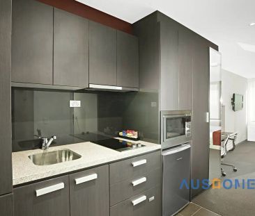 “Fully Furnished Studio in Prime Melbourne CBD Location” - Photo 2