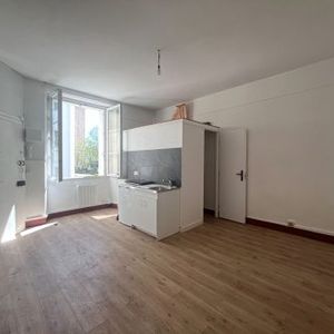 Chambre en colocation - rue de la Patouillerie - Location Appartement nantes : 87.23 m2 - Photo 2