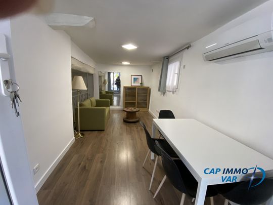 Location Appartement 2 pièces 31m² LE BEAUSSET 83330 - Photo 1