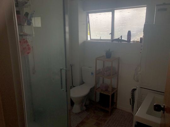 87B Clawton Street,Westown - Photo 1