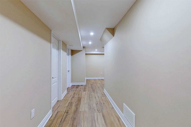 For Lease - 6094 Prairie Circle, Mississauga, Ontario - Photo 1