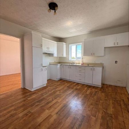 2 CH - 1 SDB - Windsor - $975 /mo - Photo 3