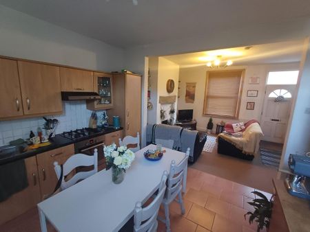 2 bedroom terraced house to rent - Photo 3