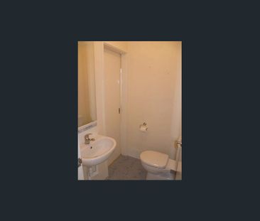 Quiet Villa Prime Location - Photo 3