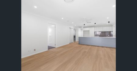 Brand New 4 Bed Family Home - Photo 2