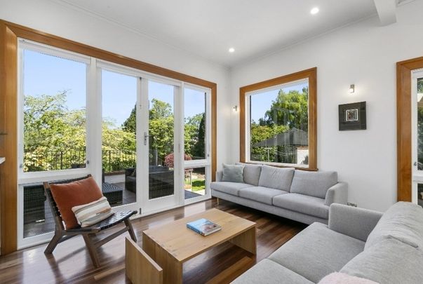 Spacious furnished private room in Central City (Power, Internet included) - Photo 1